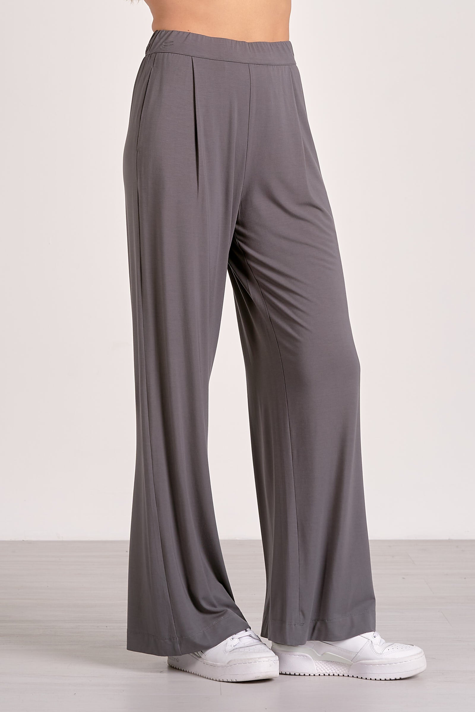 Elan Jolie Pant in Grey - Image 3