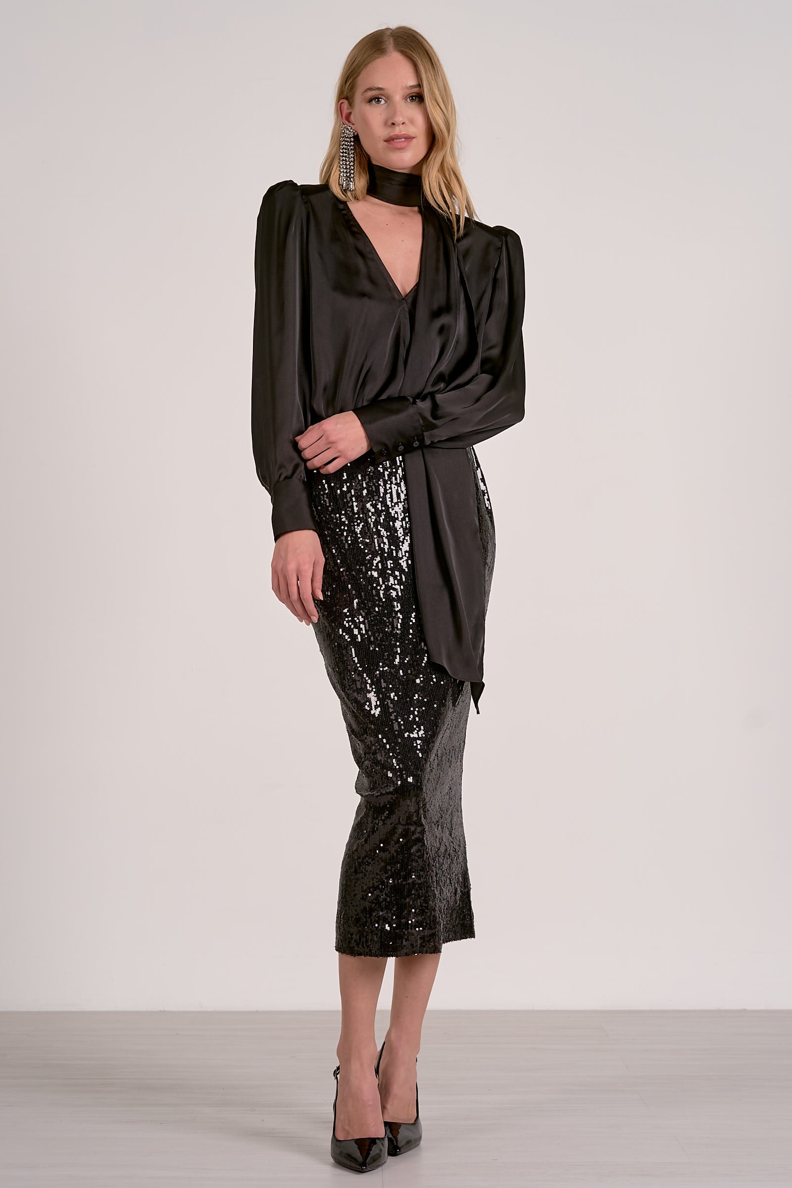 Elan Long Sleeve V-Neck Scarf Top - Image 3