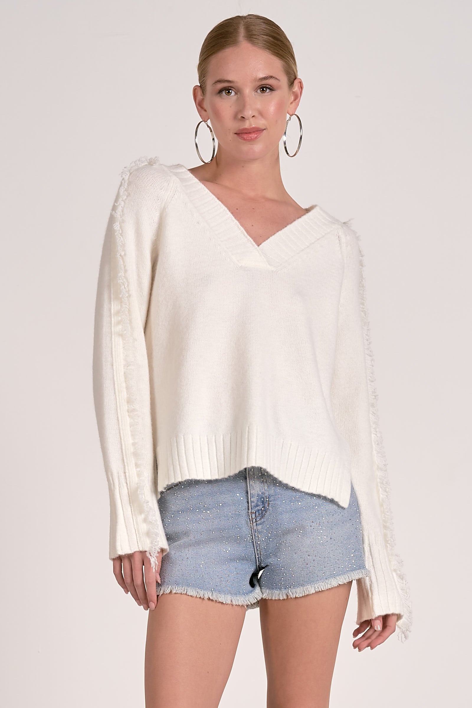 Elan Fray V-Neck Sweater in White - Image 2