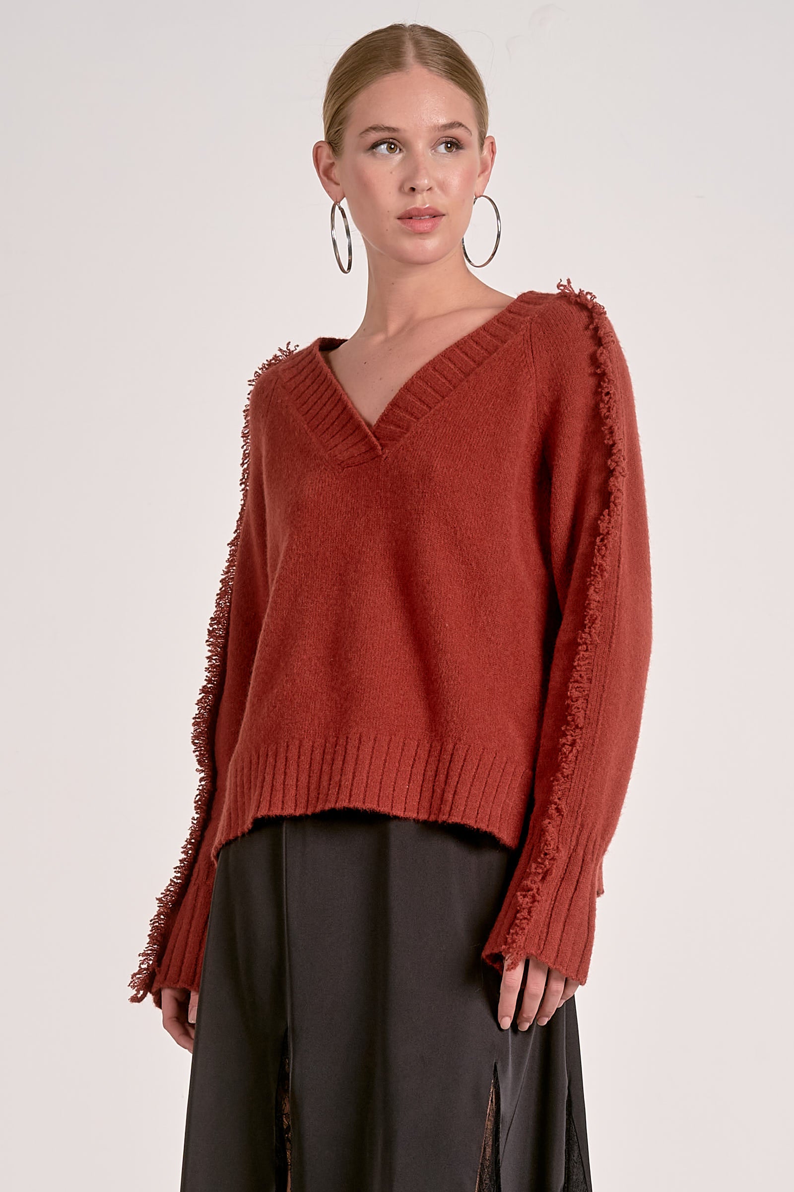 Elan Fray V-Neck Sweater in Rust - Image 3