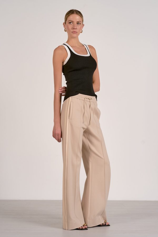 Elan Contrast Trim Tank Top in Black and White - Image 3