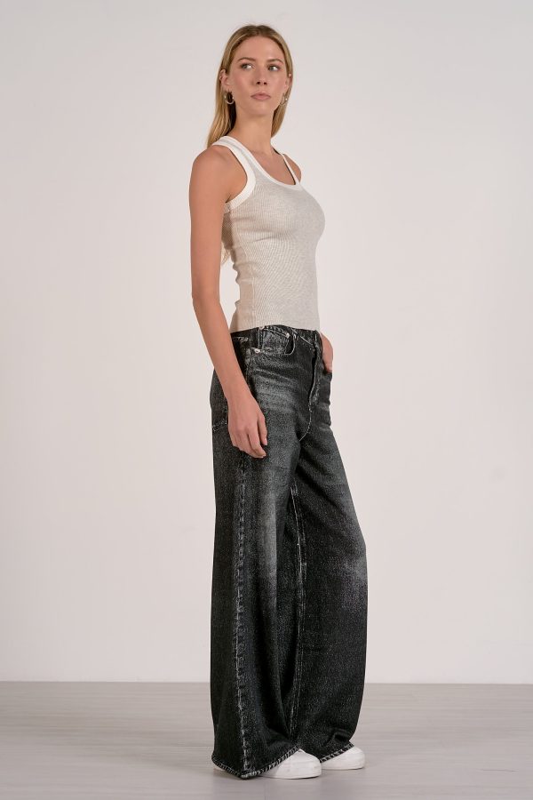 Elan Contrast Trim Tank Top in Grey White - Image 3