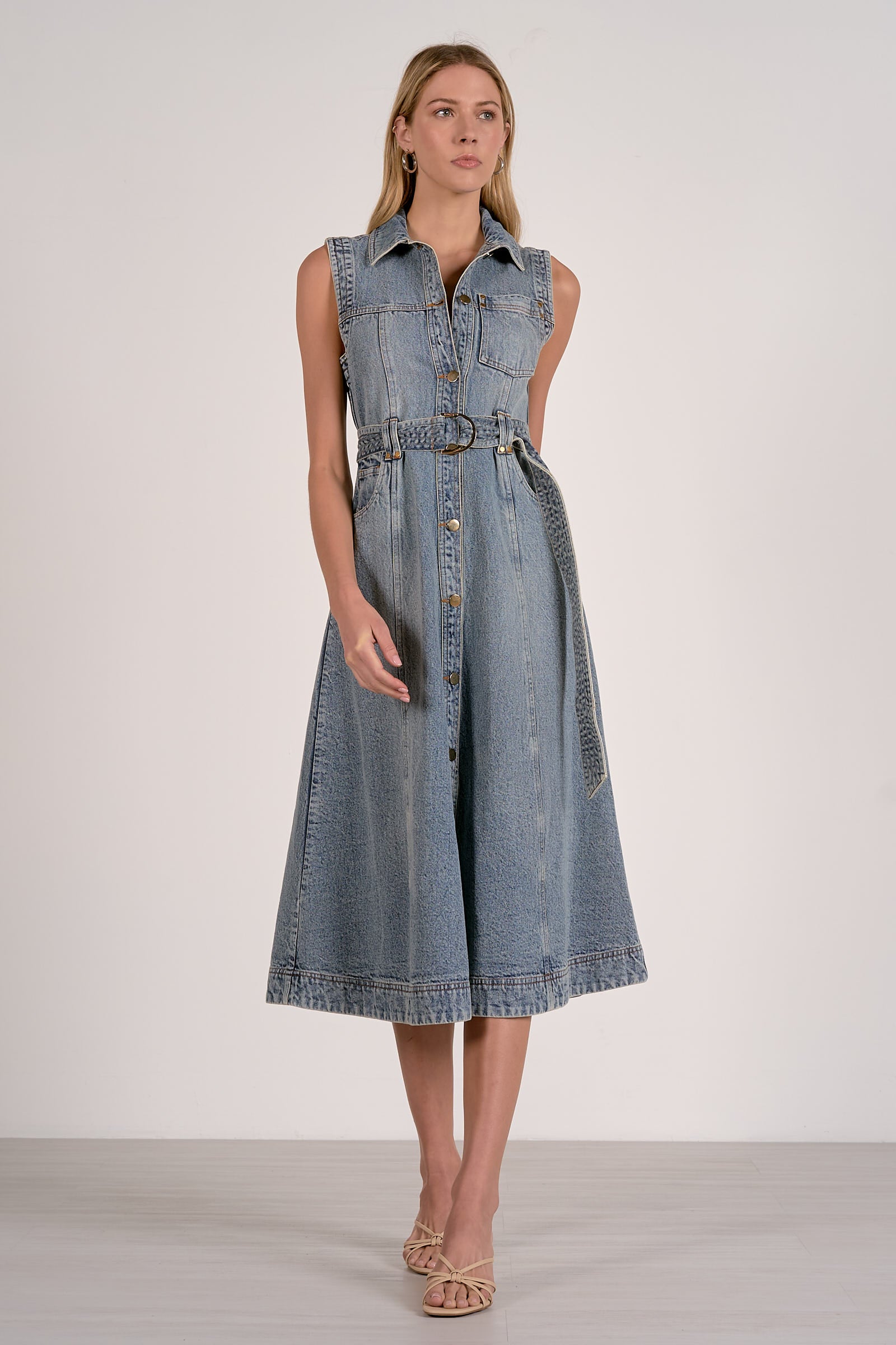 Elan Sleeveless Button-Down Denim Midi Dress - Image 2