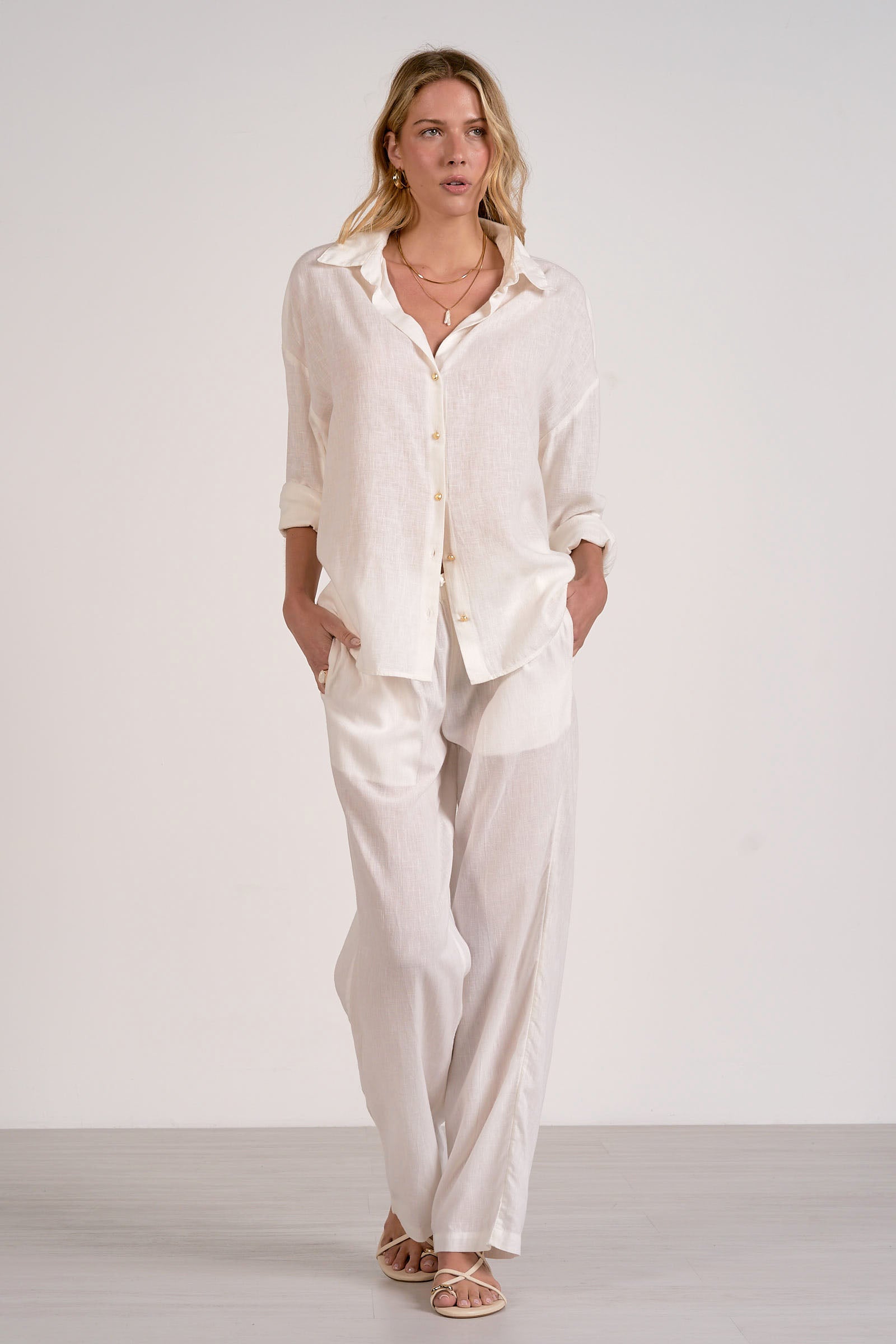 Elan Linen Long Sleeve Button-Up Top - Image 1